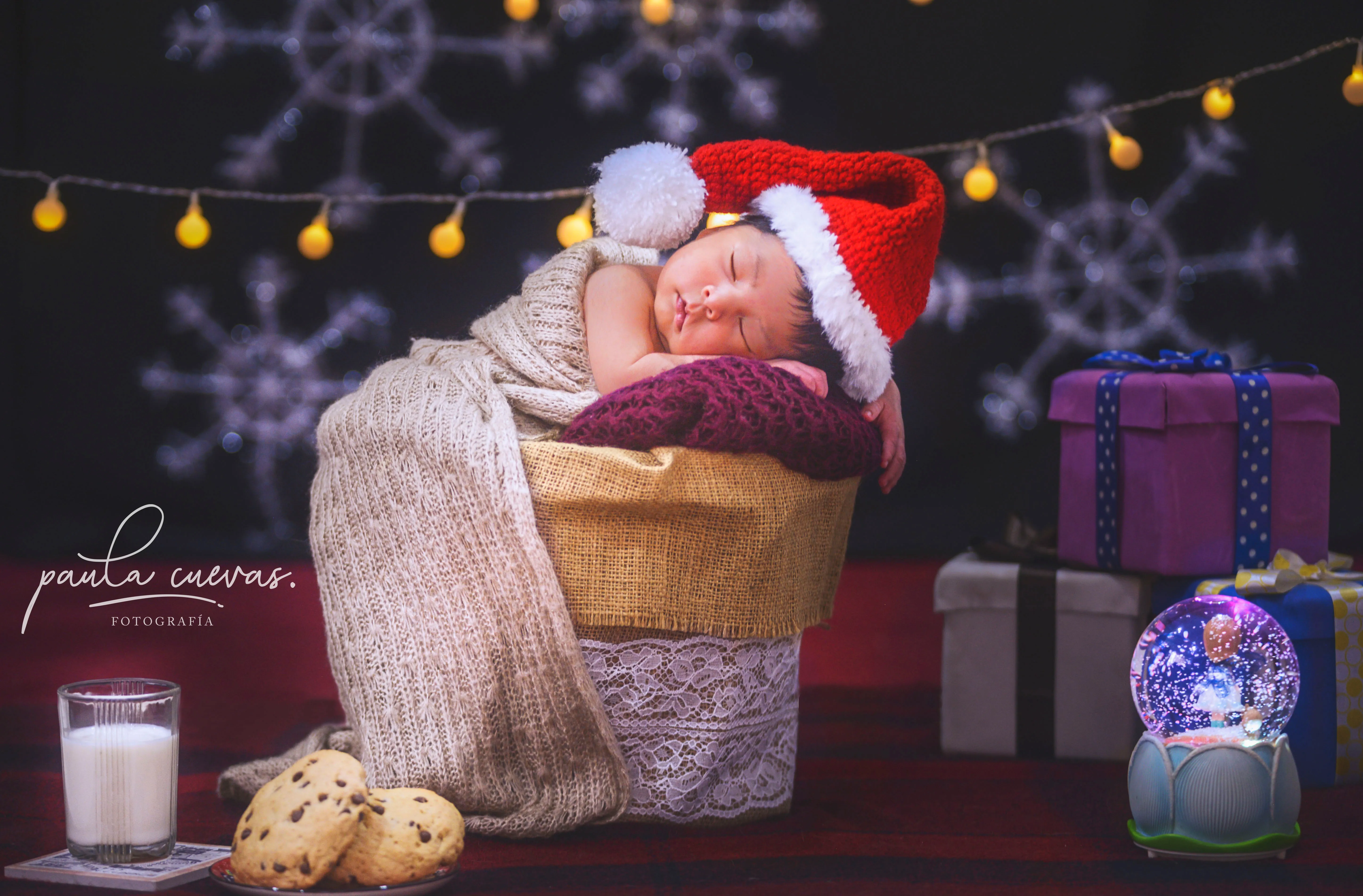 Fotografía infantil con tonos cálidos y composición abierta.
